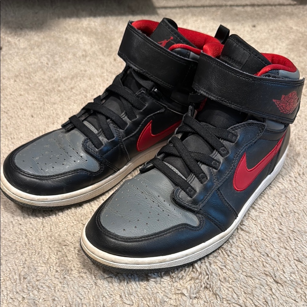 Nike Men's Air Jordan 1 Hi FlyEase